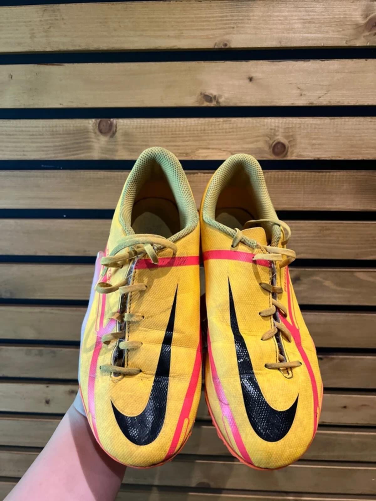 Nike Phantom Yellow Astro Turf Football Boots UK5