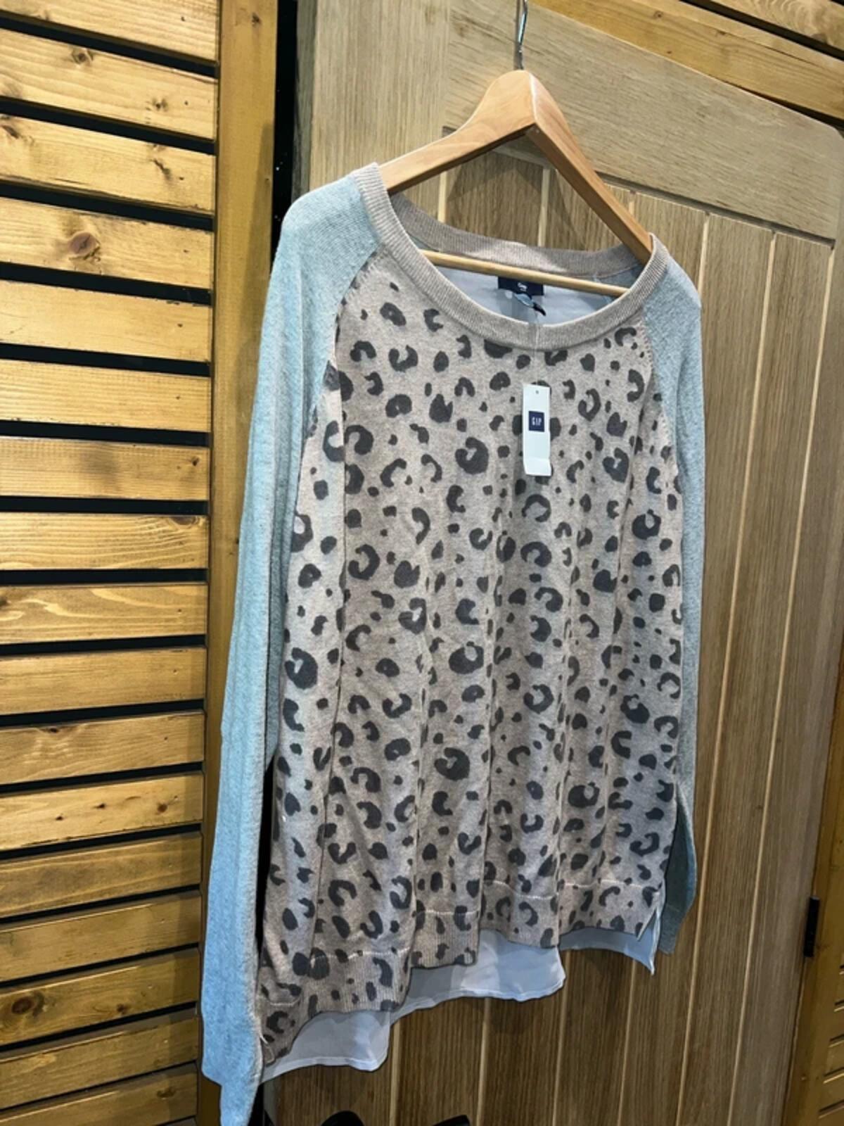 GAP Leopard Print Long Sleeved Top XL NEW