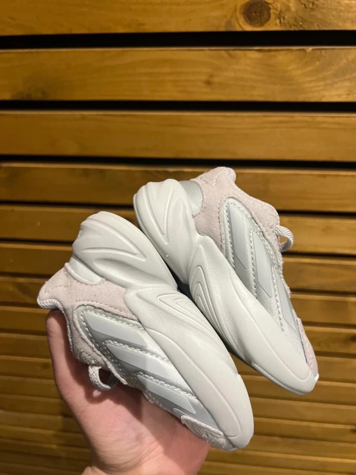 Adidas Ozelia Grey Trainers UK3K