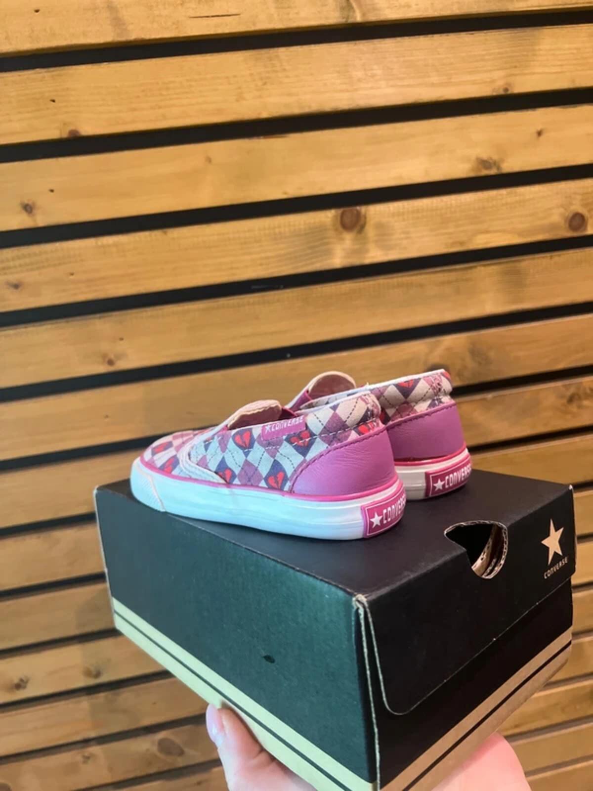 Converse Orchid Heart Slip On Trainers UK7