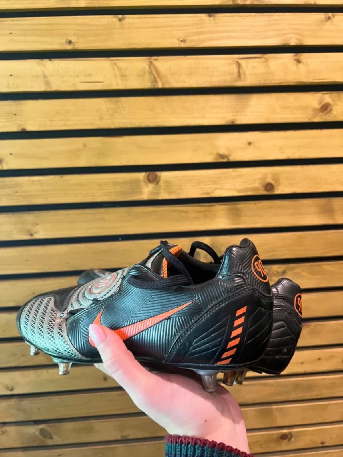 Vintage 2008 Nike Total 90 Shoot II SG Football Boots UK7