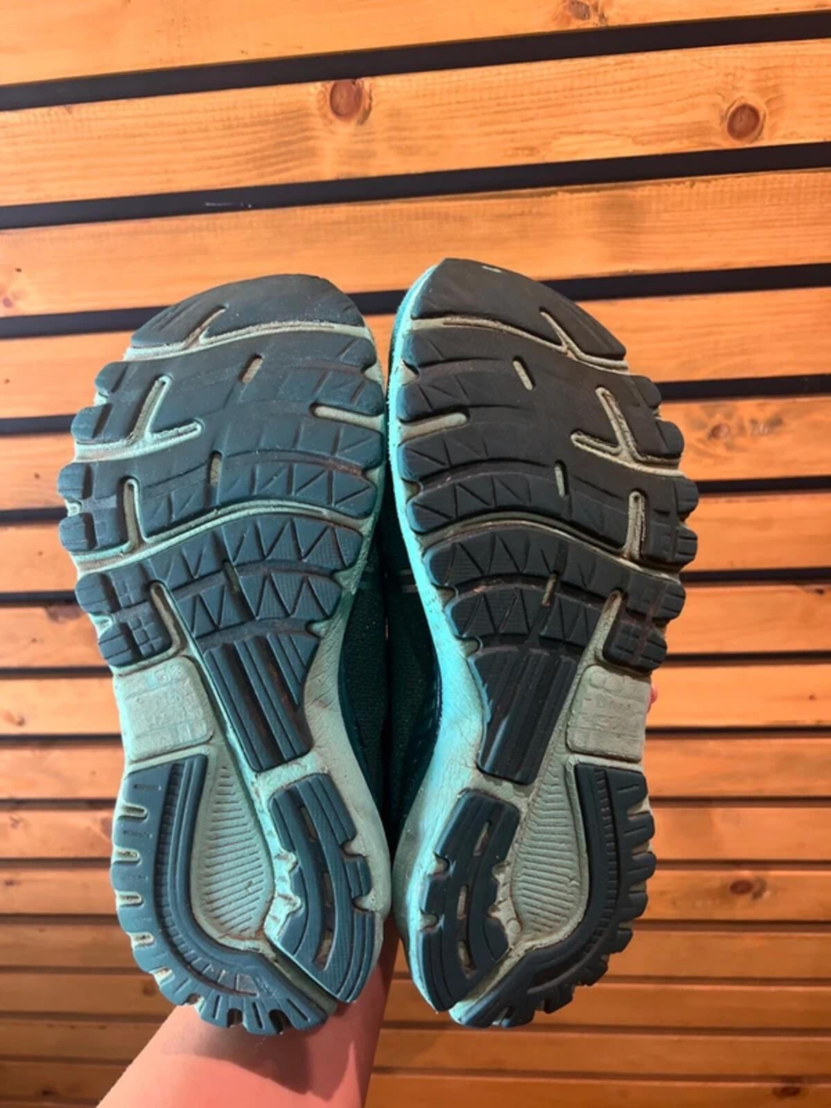 Brooks Adrenaline GTS 20th Anniversary Running Trainers UK4