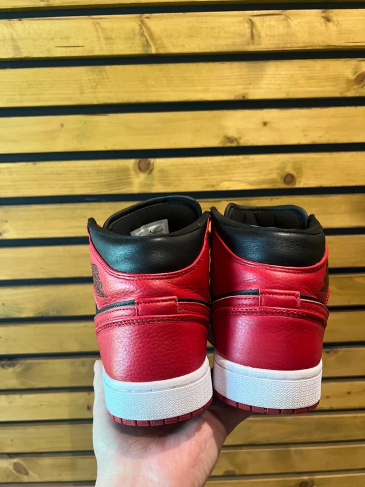 Nike Air Jordan Mid Banned Red Trainers UK4.5