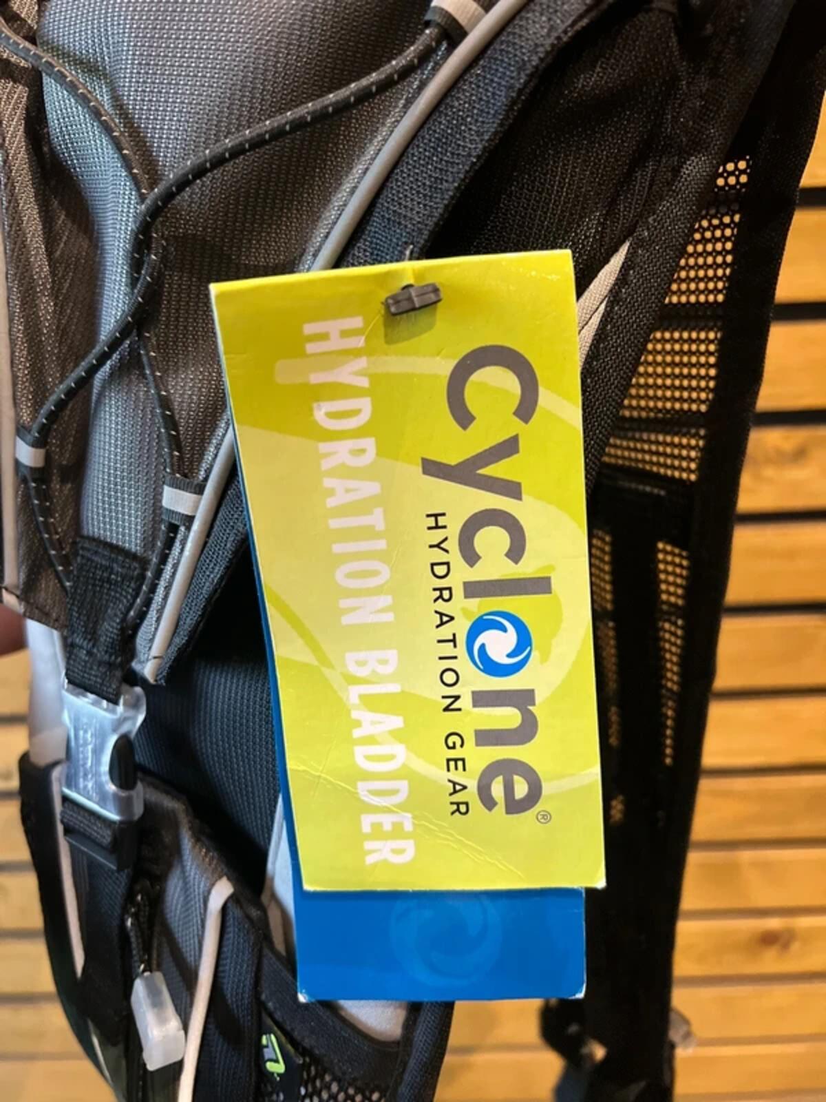 Outdoor Products Cyclone Hydration Gear Backpack with Bladder NEW