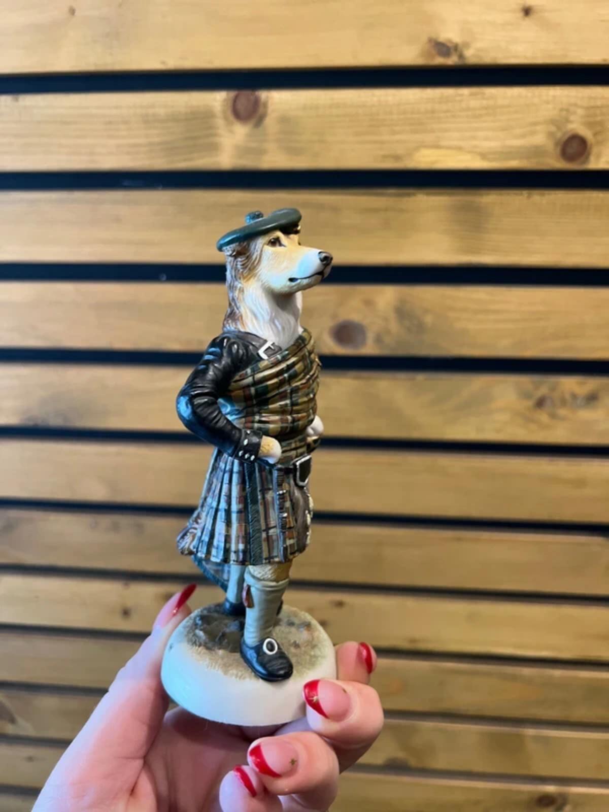 Robert Harrop Vintage 1994 Collie Highlander Beefeater Scottish Dog Figurine