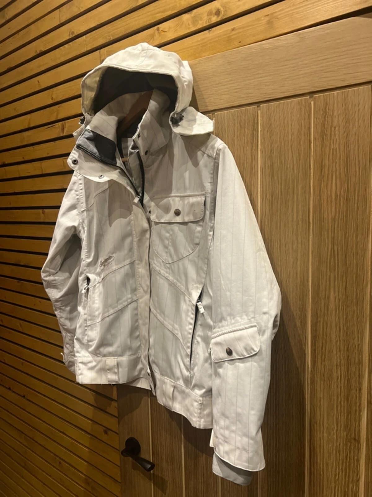 Surfanic Vintage White Striped Ski/Snowboard Jacket
