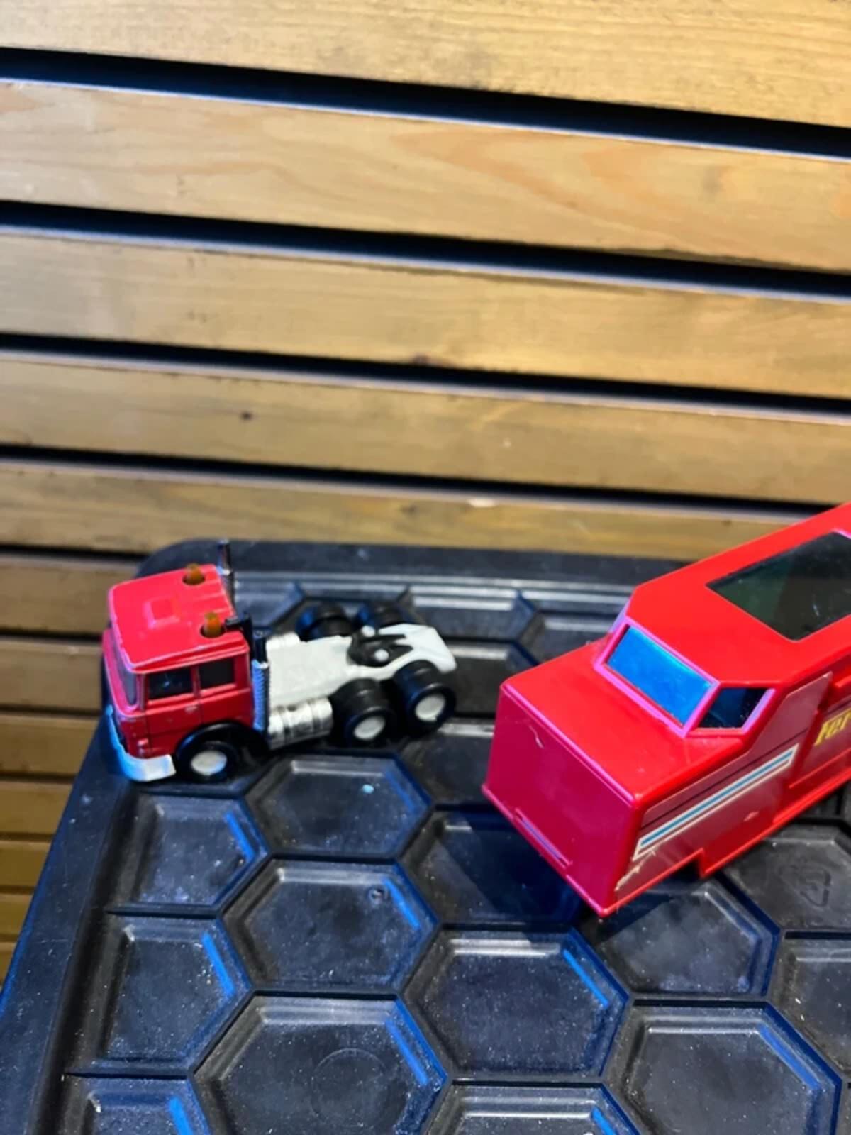 Vintage 1980 Matchbox Superking's Ferrari F1 Lorry Rare Racing Car Transporter