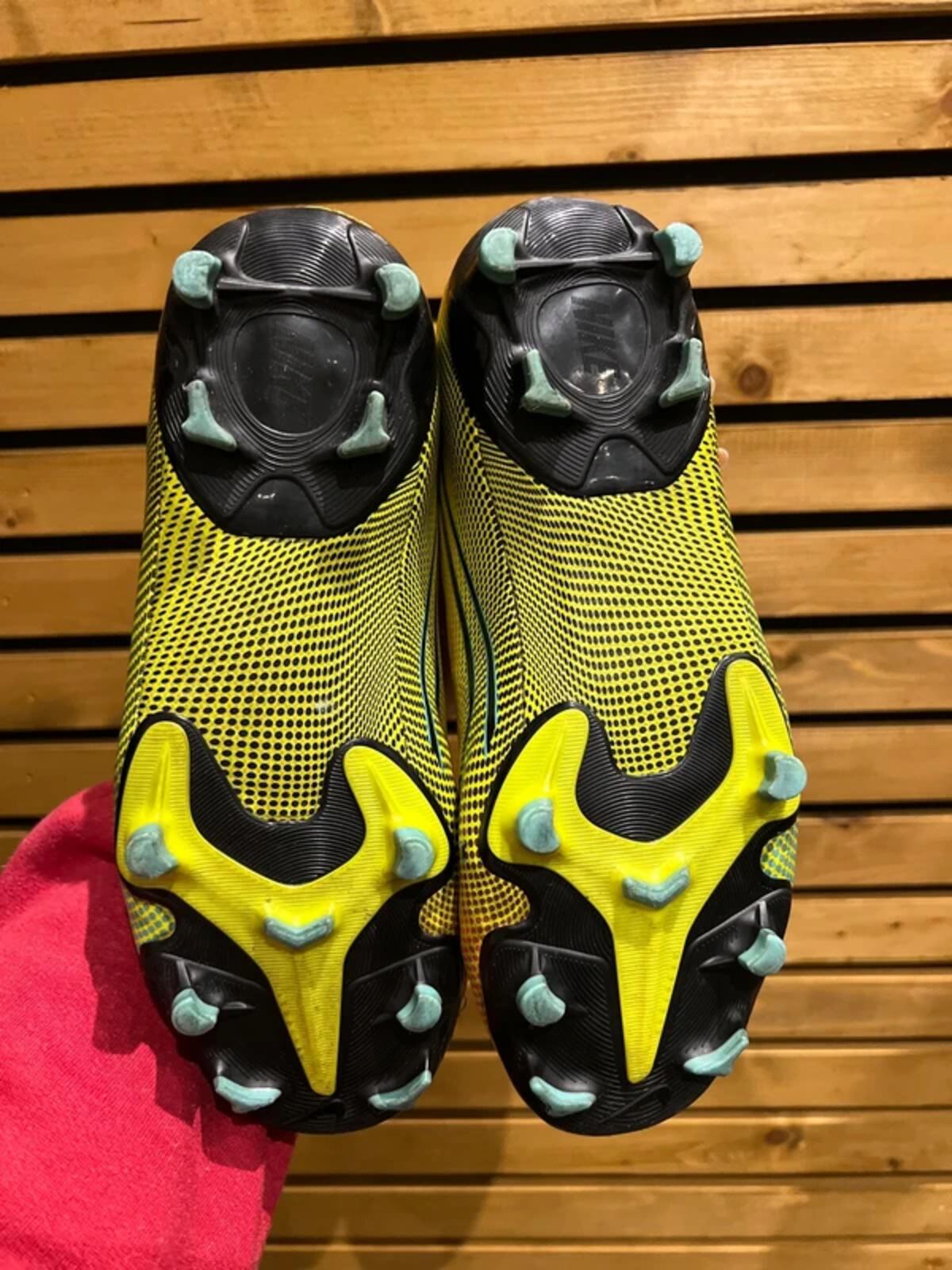 Nike Mercurial Vapor 13 Academy Football Boots UK5.5