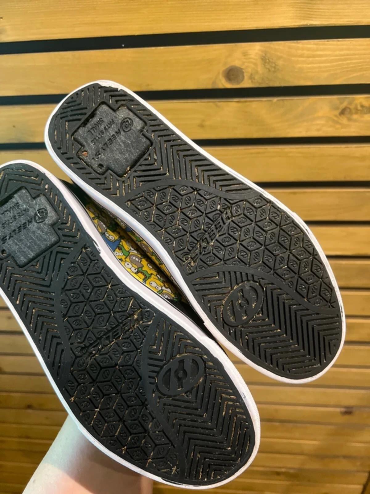 The Simpsons Heelys Pro 20 Prints Trainers UK4
