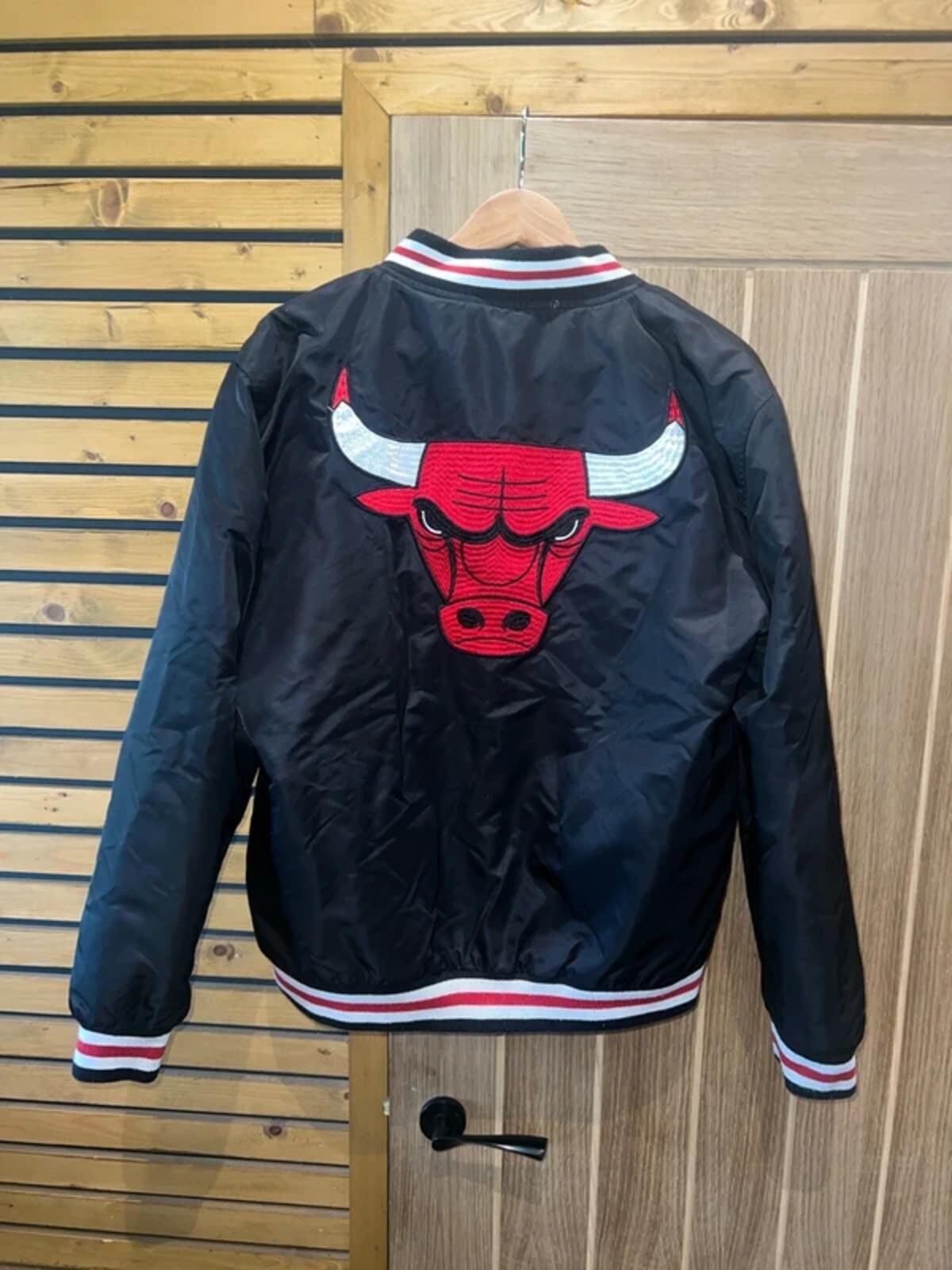 NBA Chicago Bulls Basketball Bomber Jacket S/M