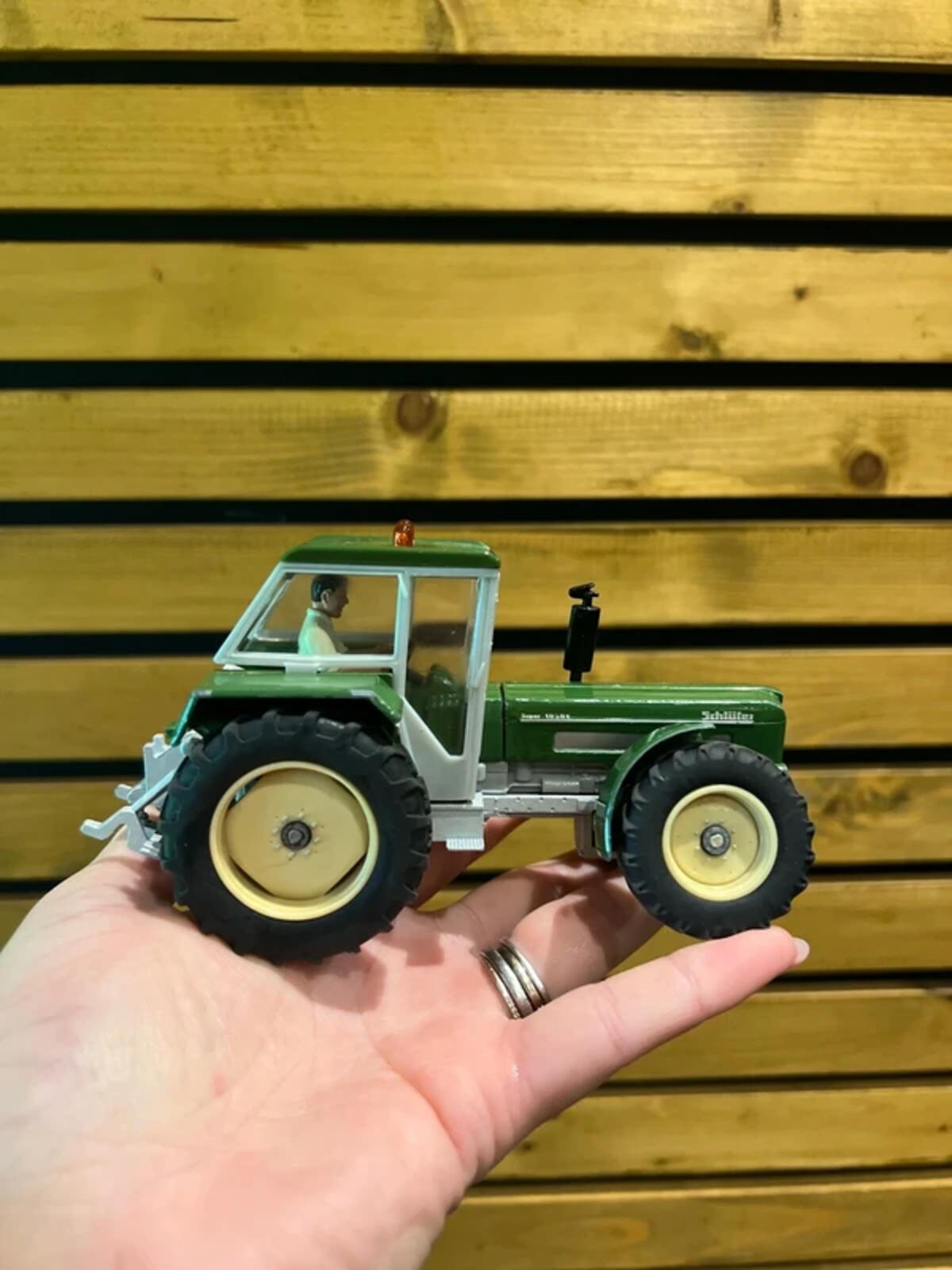 Siku Schluter Super 1050V Die Cast Vintage 1990’s 1:32 Model Tractor