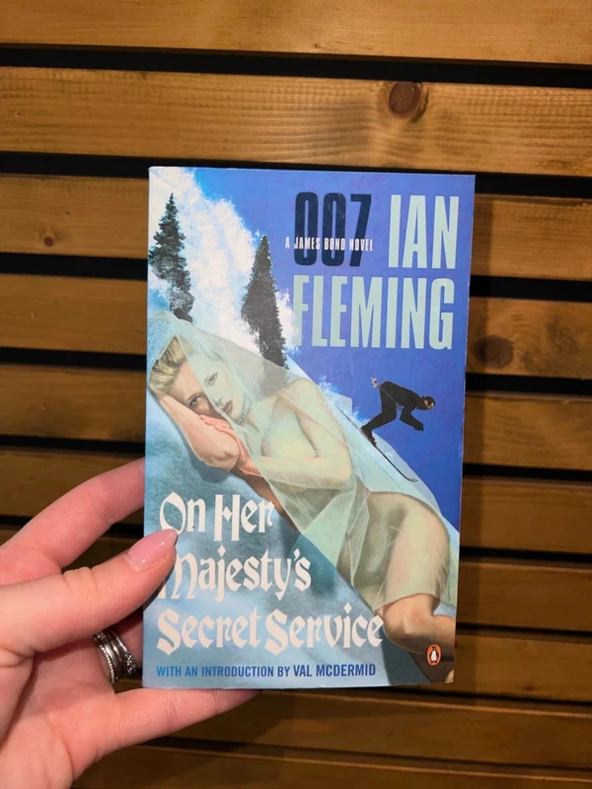 James Bond 007 Ian Fleming Rare Book Set (11)