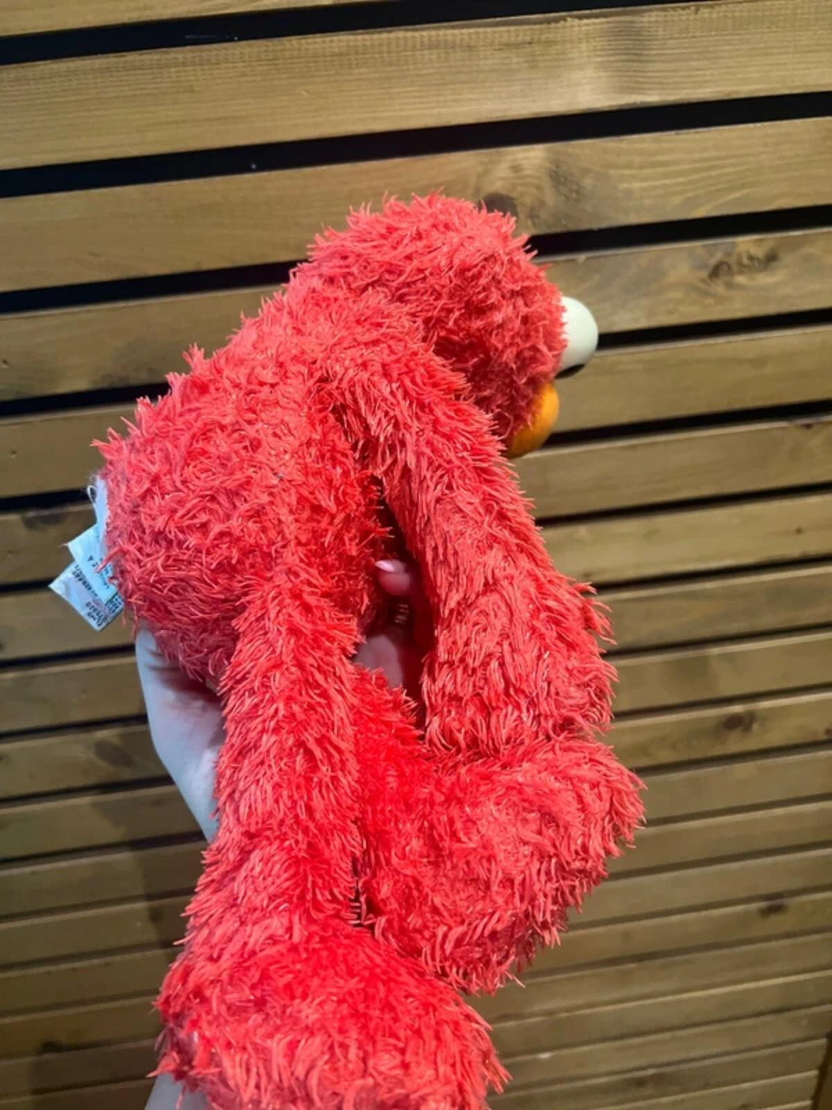 Sesame Street Elmo Vintage 2011 Plush Beanie Toy