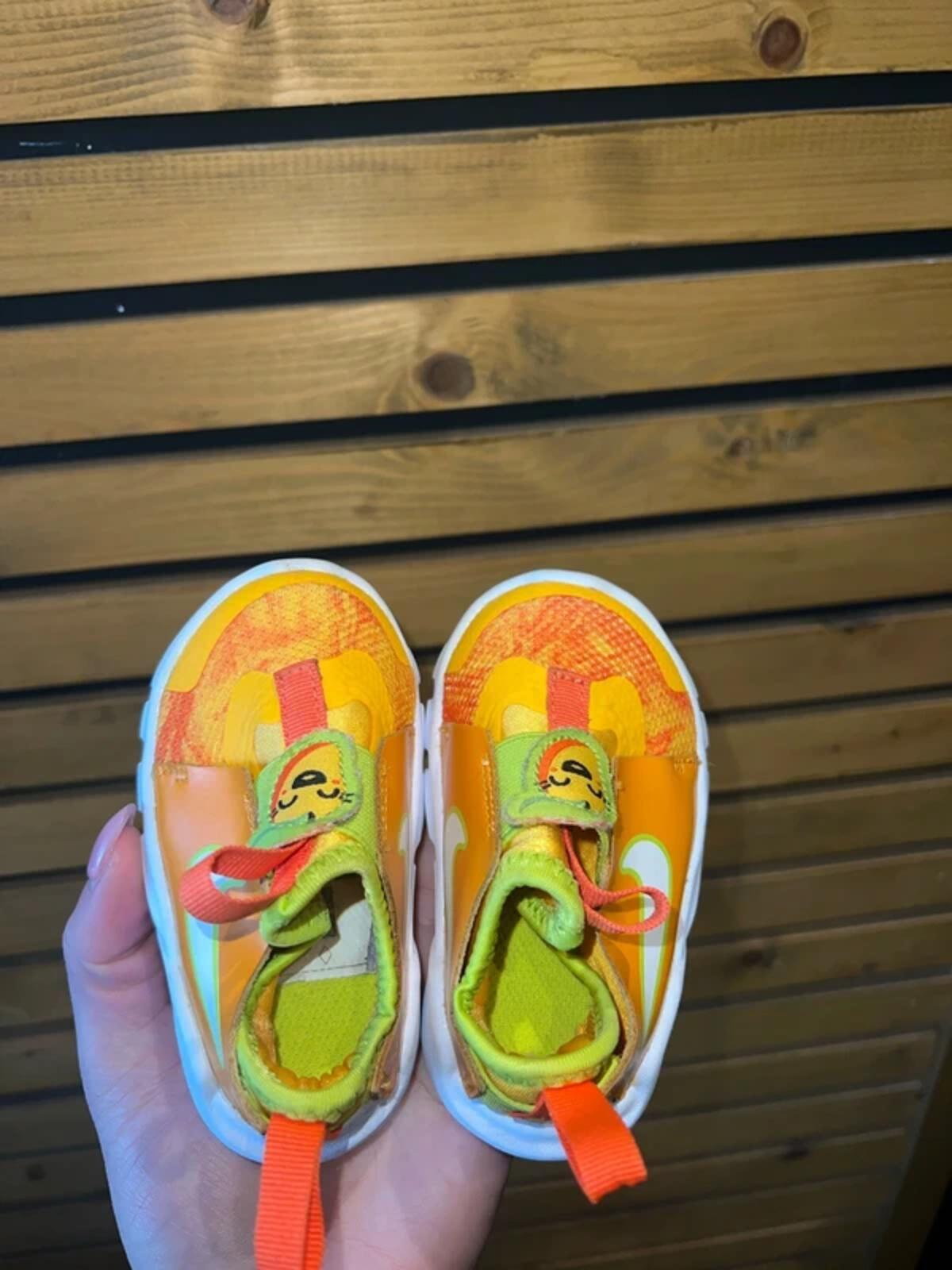Nike Flex Runner 2 Toddler Trainers UK3.5