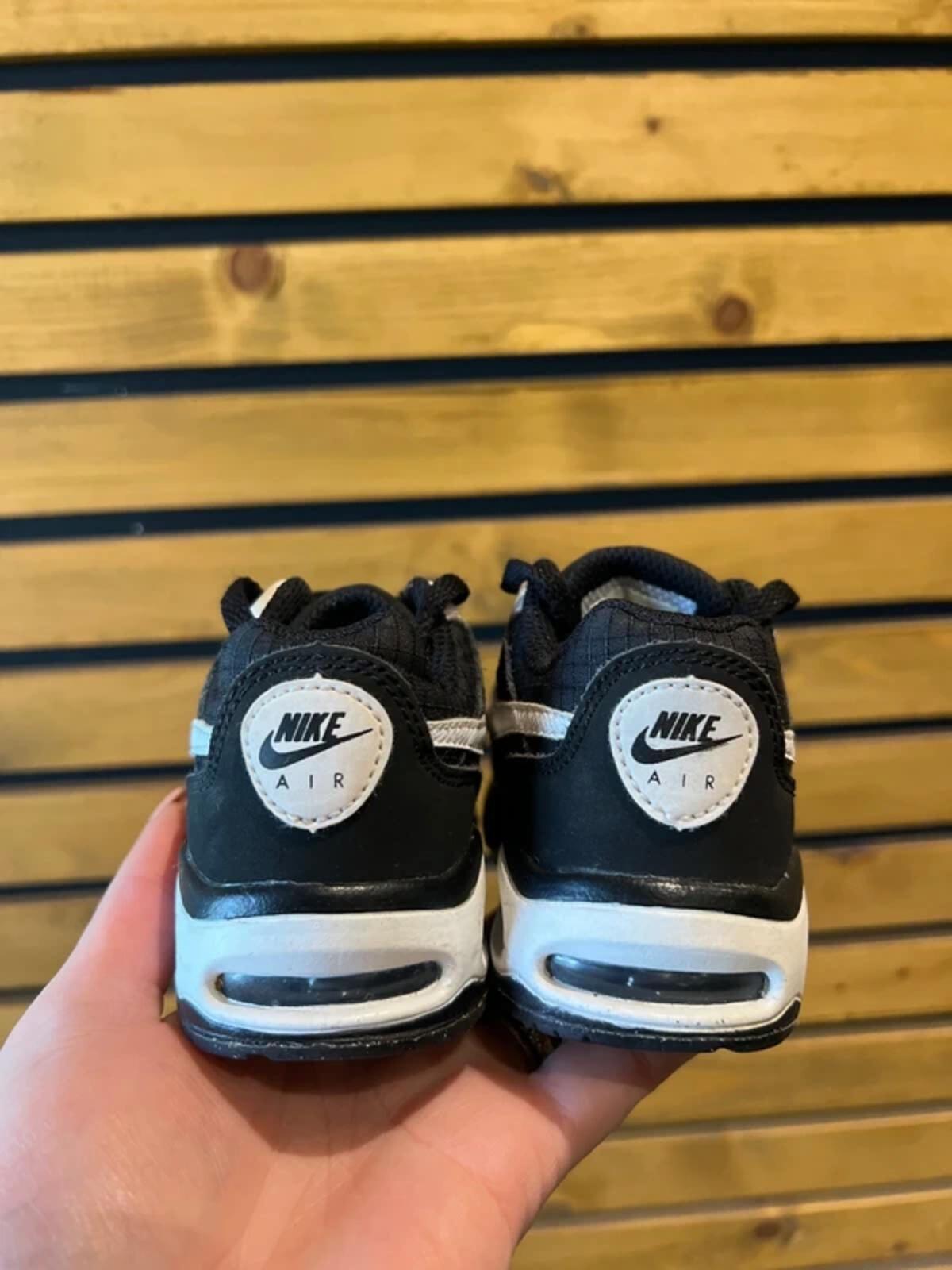 Nike Air Max Ivo Infant Trainers UK 4.5K