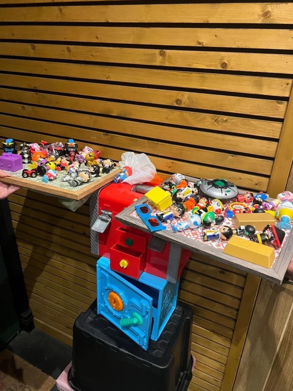 Ryan’s World Toolbox & Safe Figurine Toybox Toy Bundle