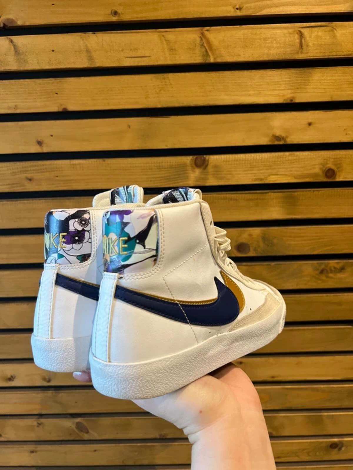Nike Blazer Mid 77 Double Swoosh Floral Trainers UK5