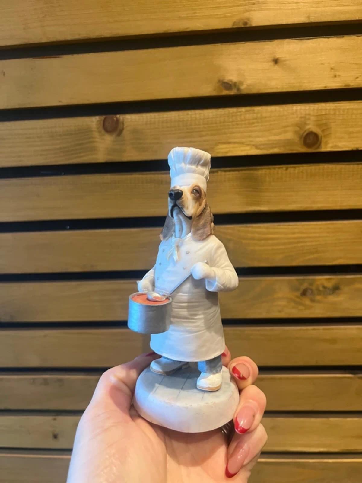 Robert Harrop Vintage 1995 Basset Hound Chef Dog Figurine