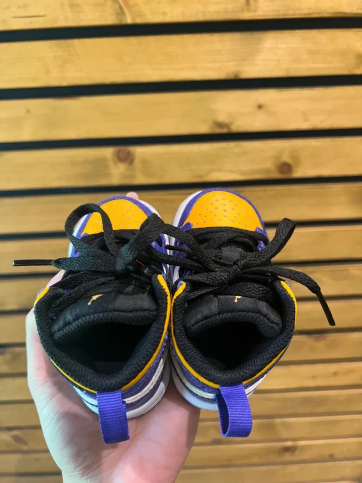 Nike Air Jordan 1 Mid LA Lakers Purple Trainers UK3.5