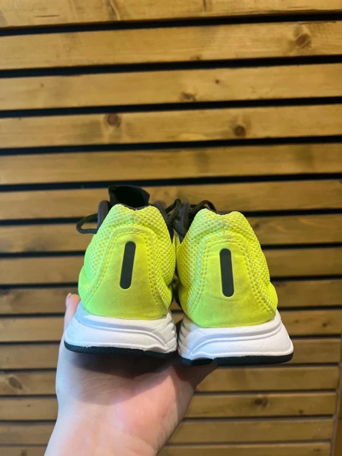 Nike Zoom Streak 4 Volt Green Running Trainers UK4.5