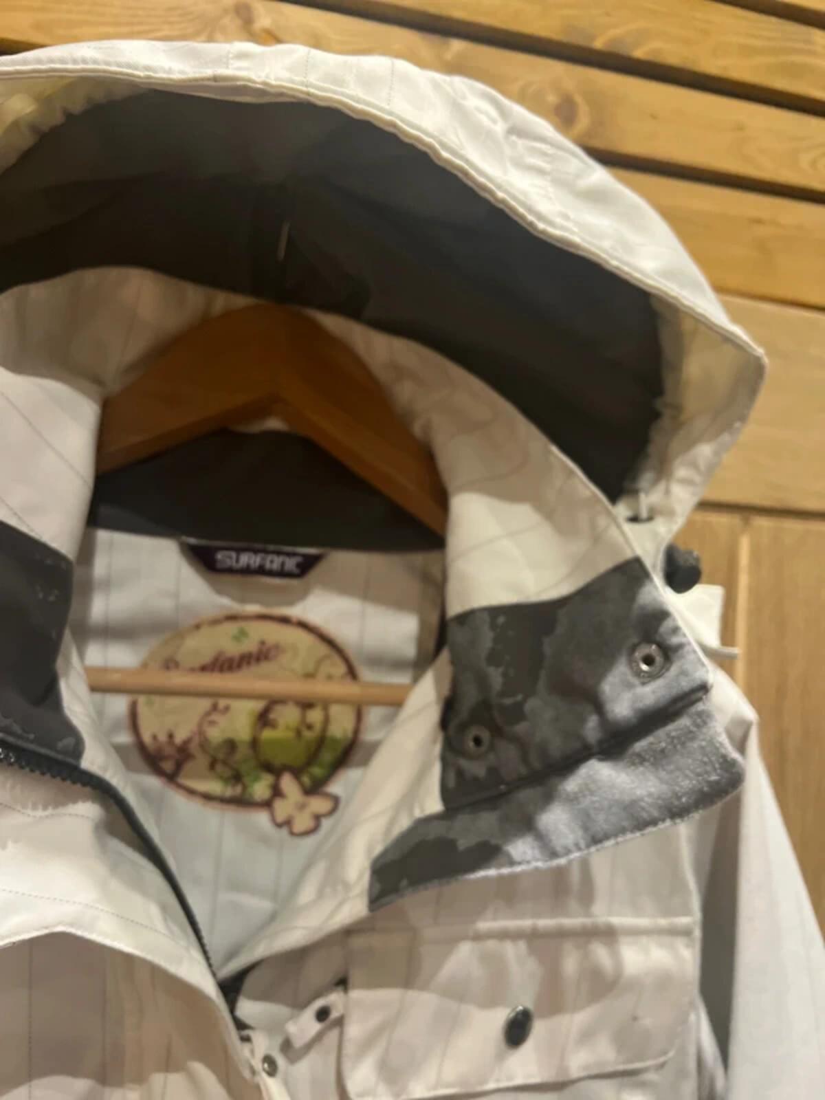 Surfanic Vintage White Striped Ski/Snowboard Jacket