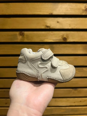 Elefanten Jeriel Elephant Beige Trainers UK4