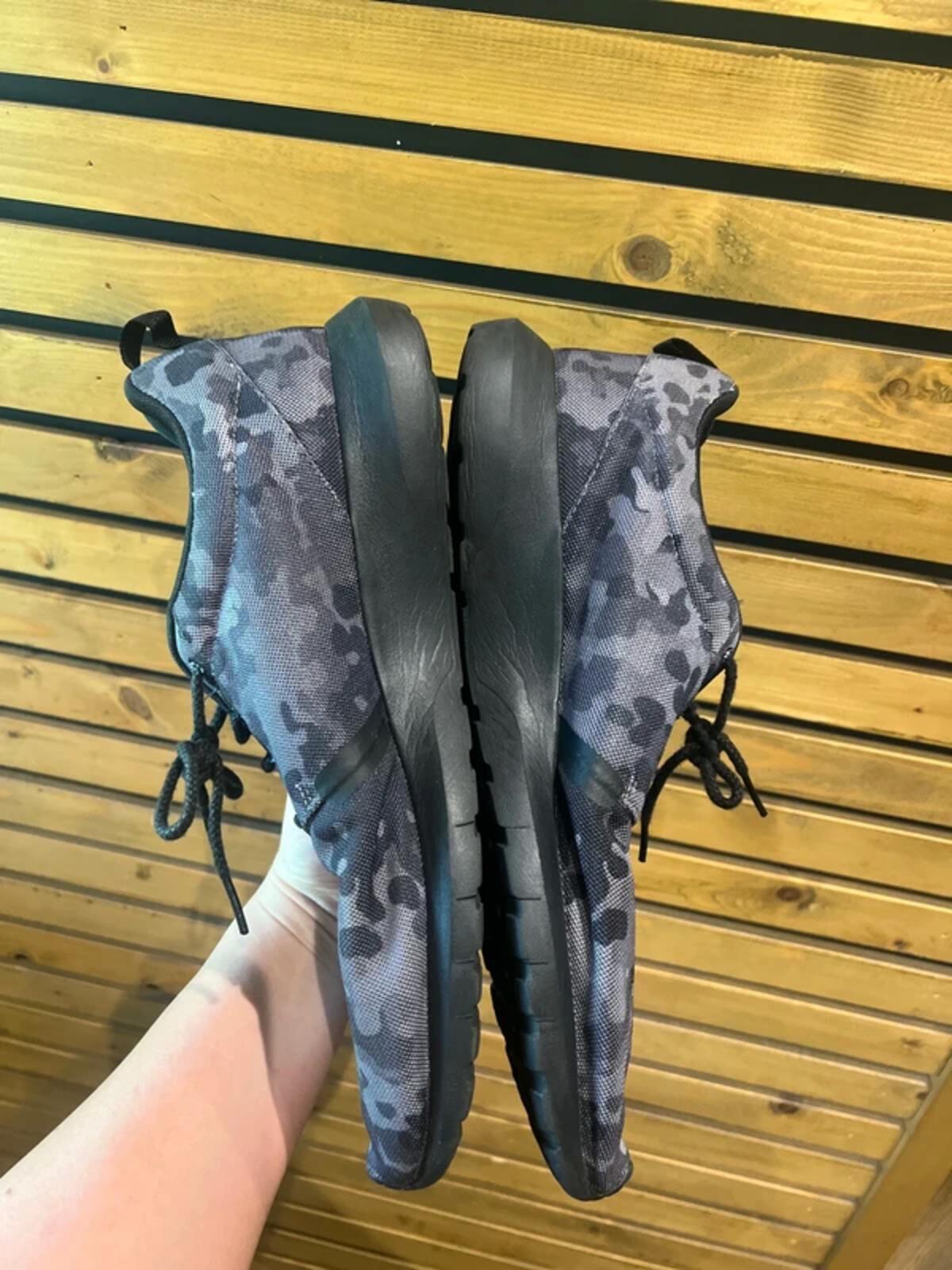 Nike Roshe Run Camo Print Running Trainers UK12