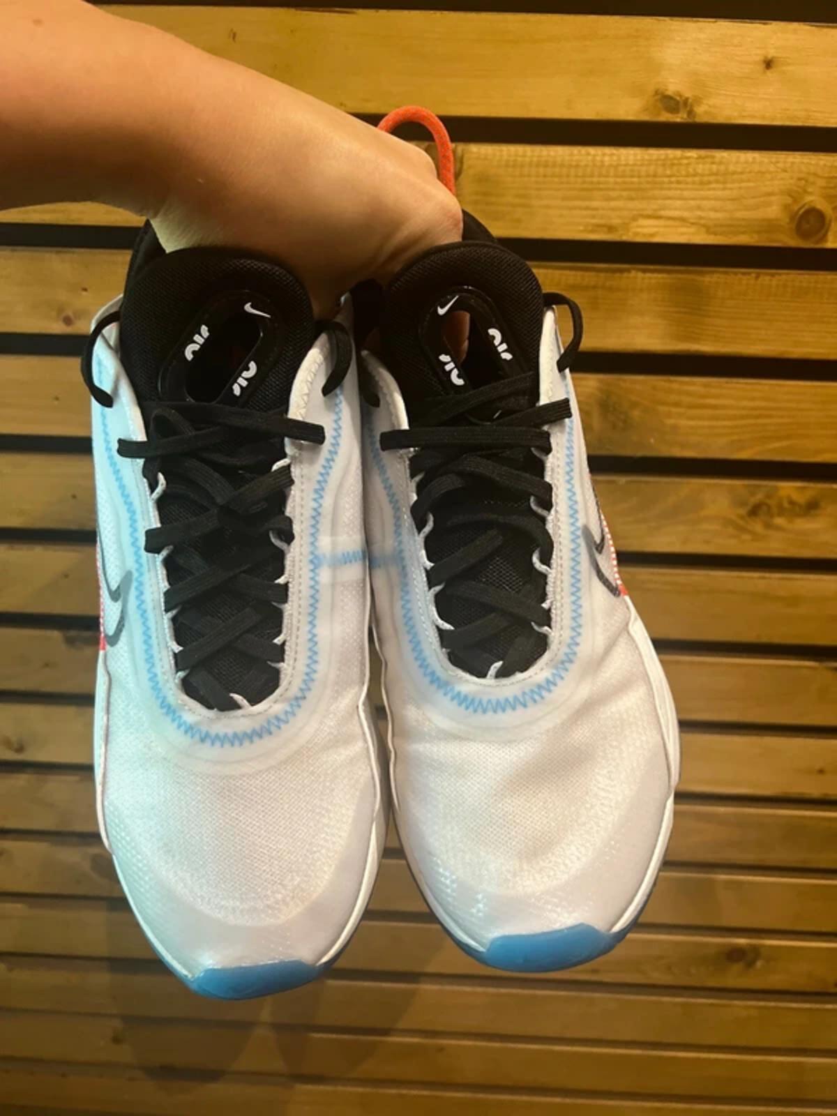 Nike Air Max 2090 Trainers UK7.5
