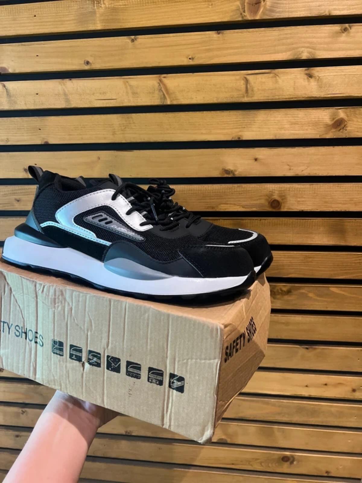 Black & Silver Work Safety Trainers UK9 NEW