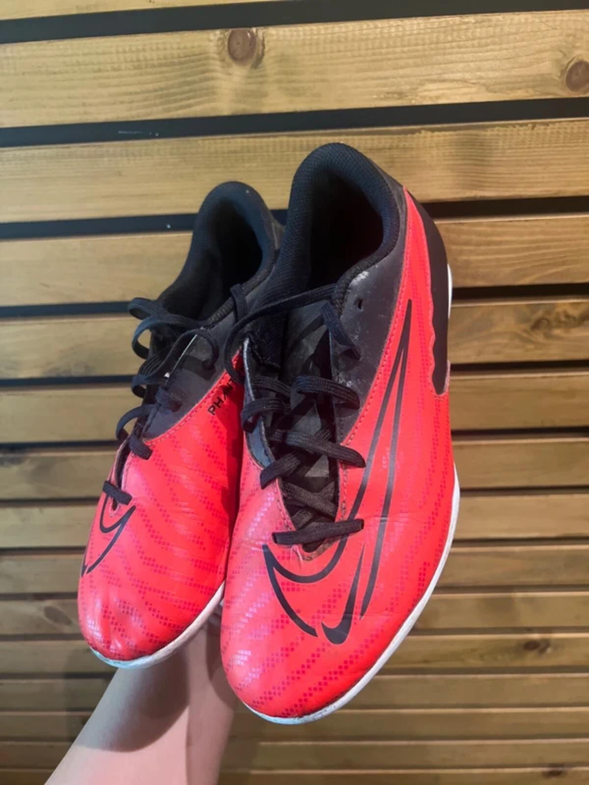 Nike Phantom GX Club Red Football Boots UK5