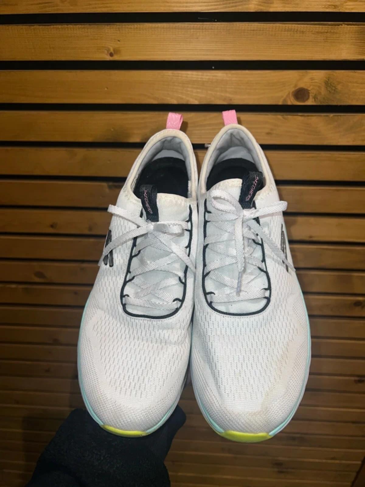 Skechers Ultra Groove Quick Advantage Trainers UK8