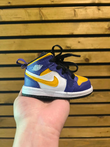 Nike Air Jordan 1 Mid LA Lakers Purple Trainers UK3.5