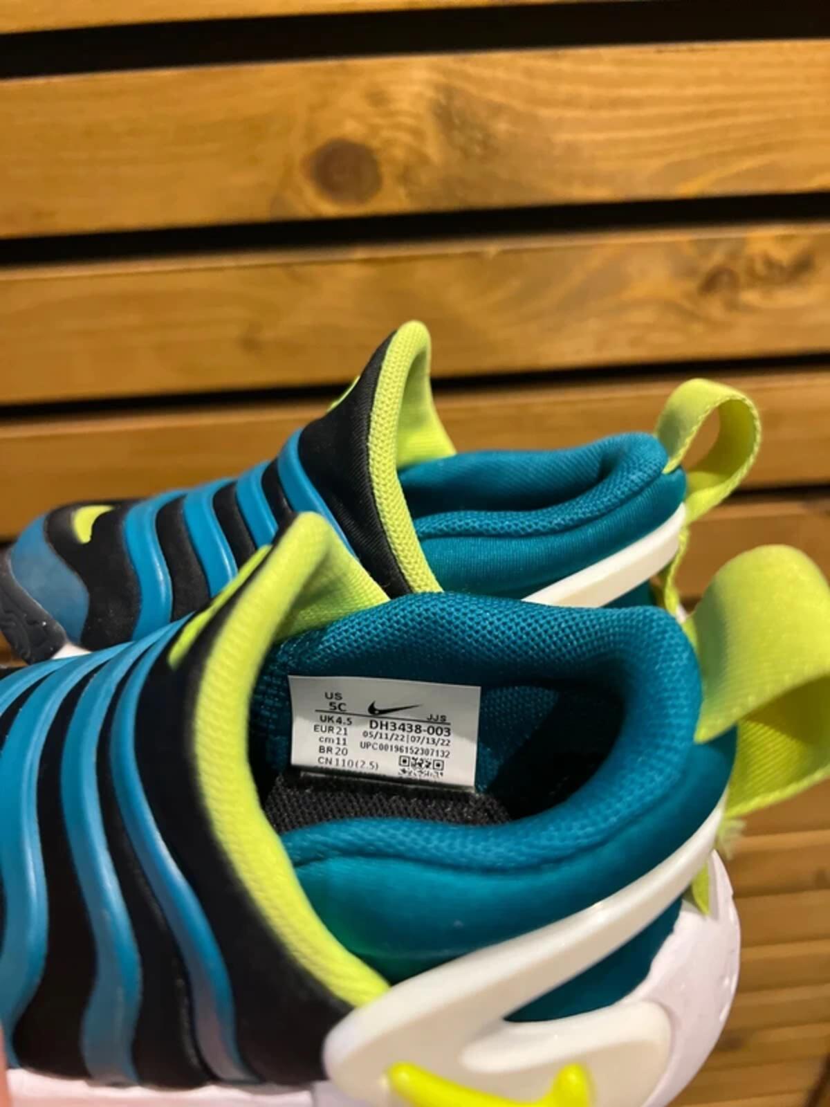 Nike Dynamo Go Volt Green Trainers UK4.5