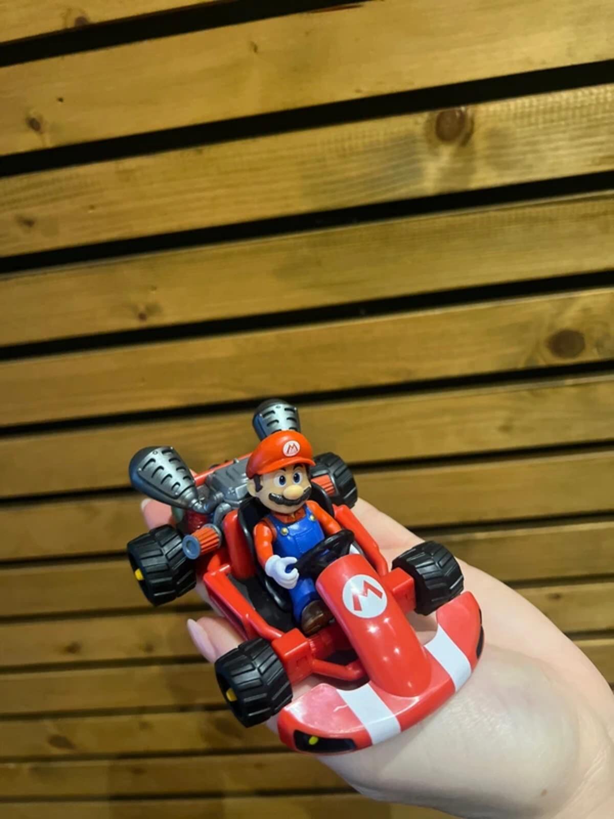 Nintendo Super Mario Kart Bros Pull Back Racer Toy Car Figurine