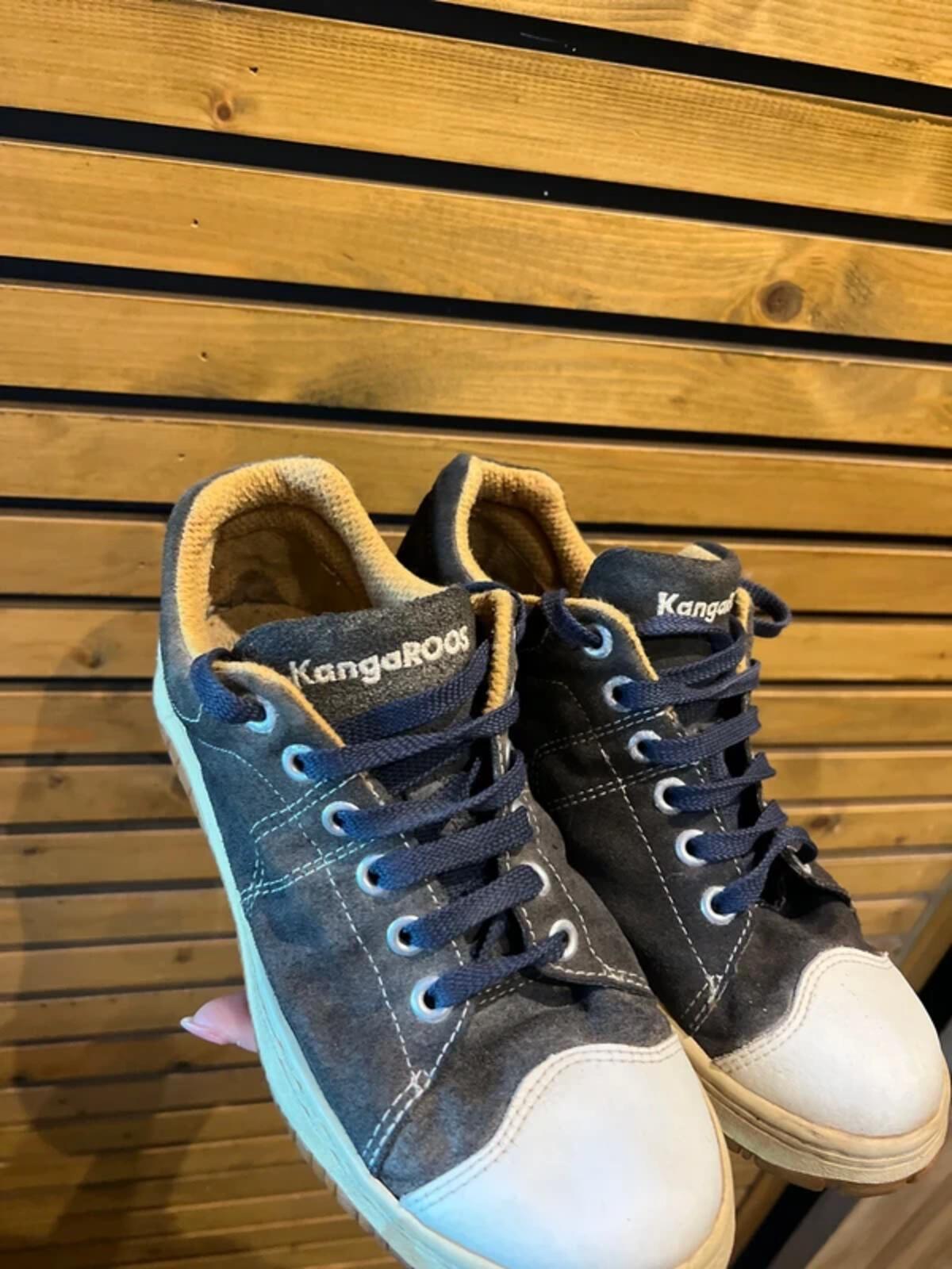 Vintage KangaRoos Grey Suede Trainers UK9.5