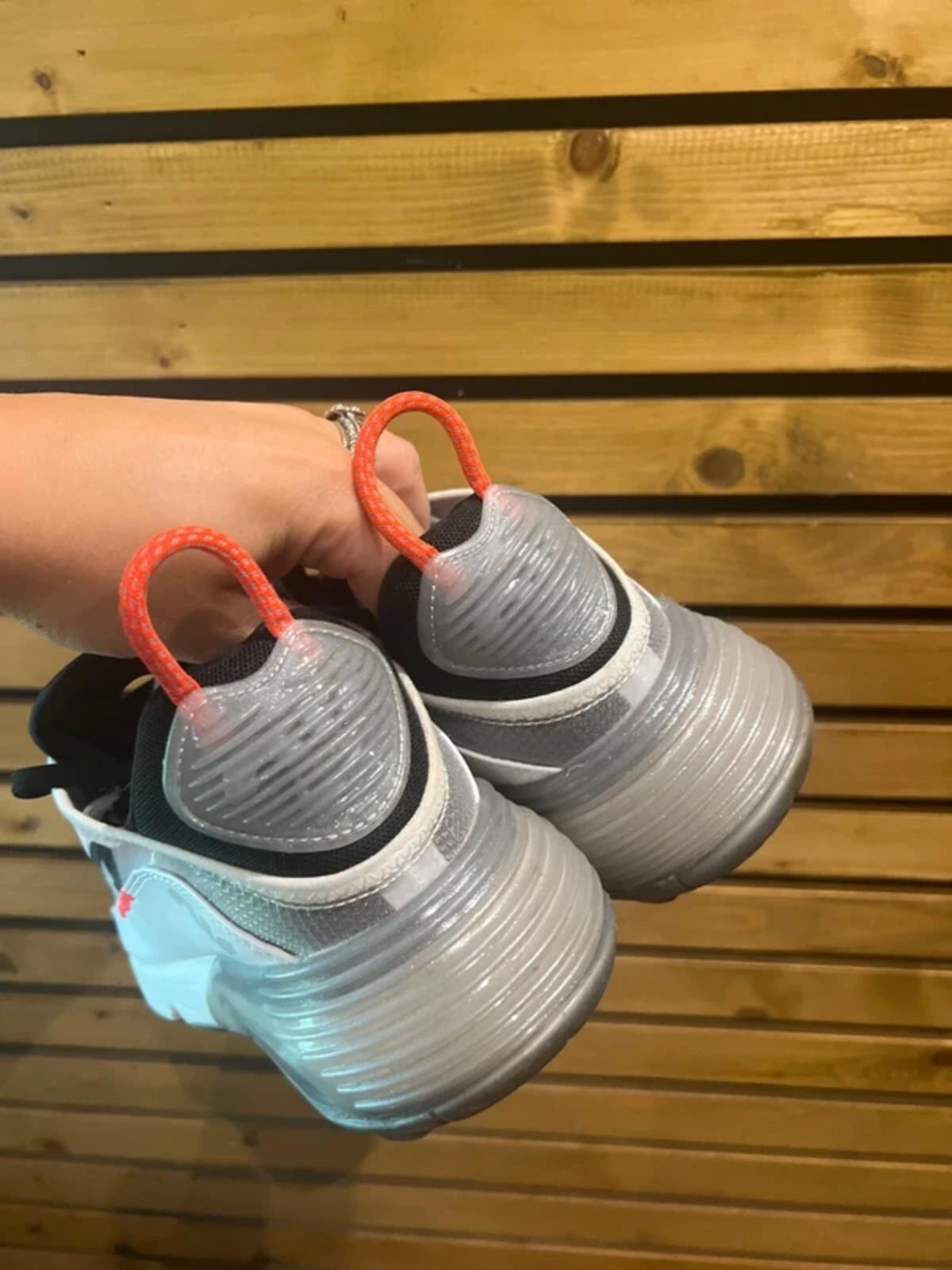Nike Air Max 2090 Trainers UK7.5