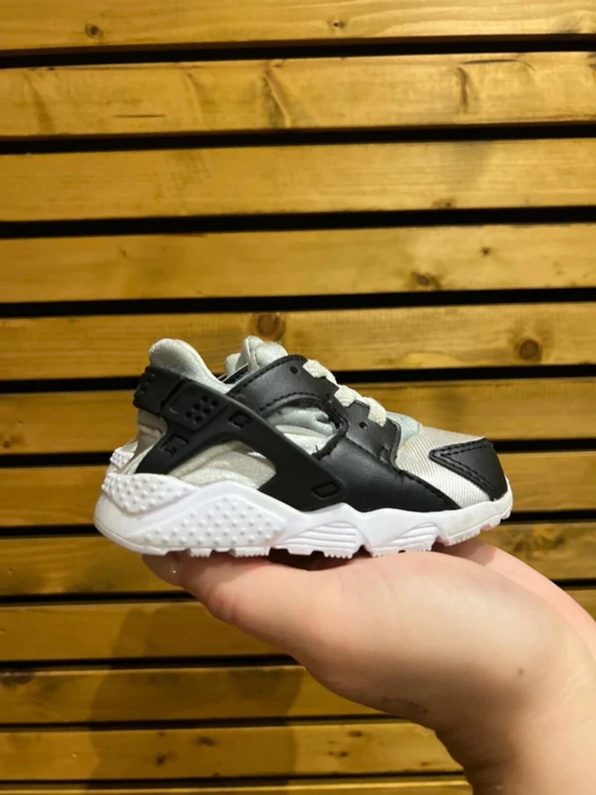 Nike Huarache Run Toddler Trainers UK4.5
