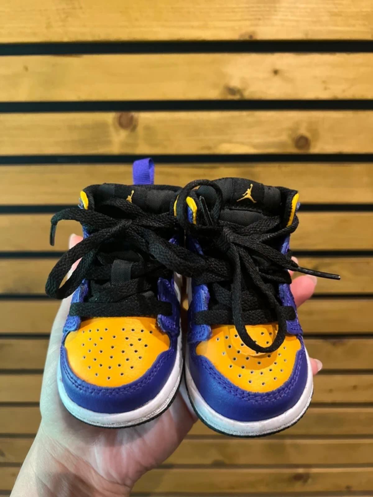 Nike Air Jordan 1 Mid LA Lakers Purple Trainers UK3.5