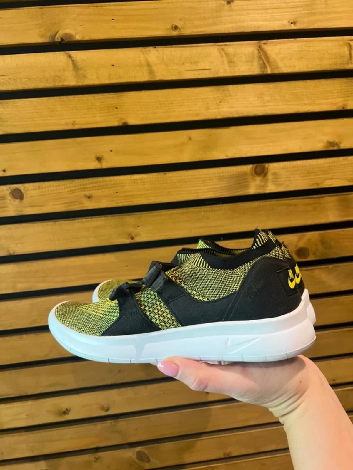 Nike Air Sock Racer Ultra Flyknit Running Trainers UK4