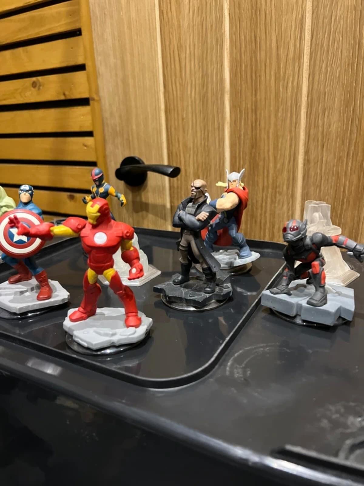 Marvel Avengers Infinity Action Figures Bundle (9)