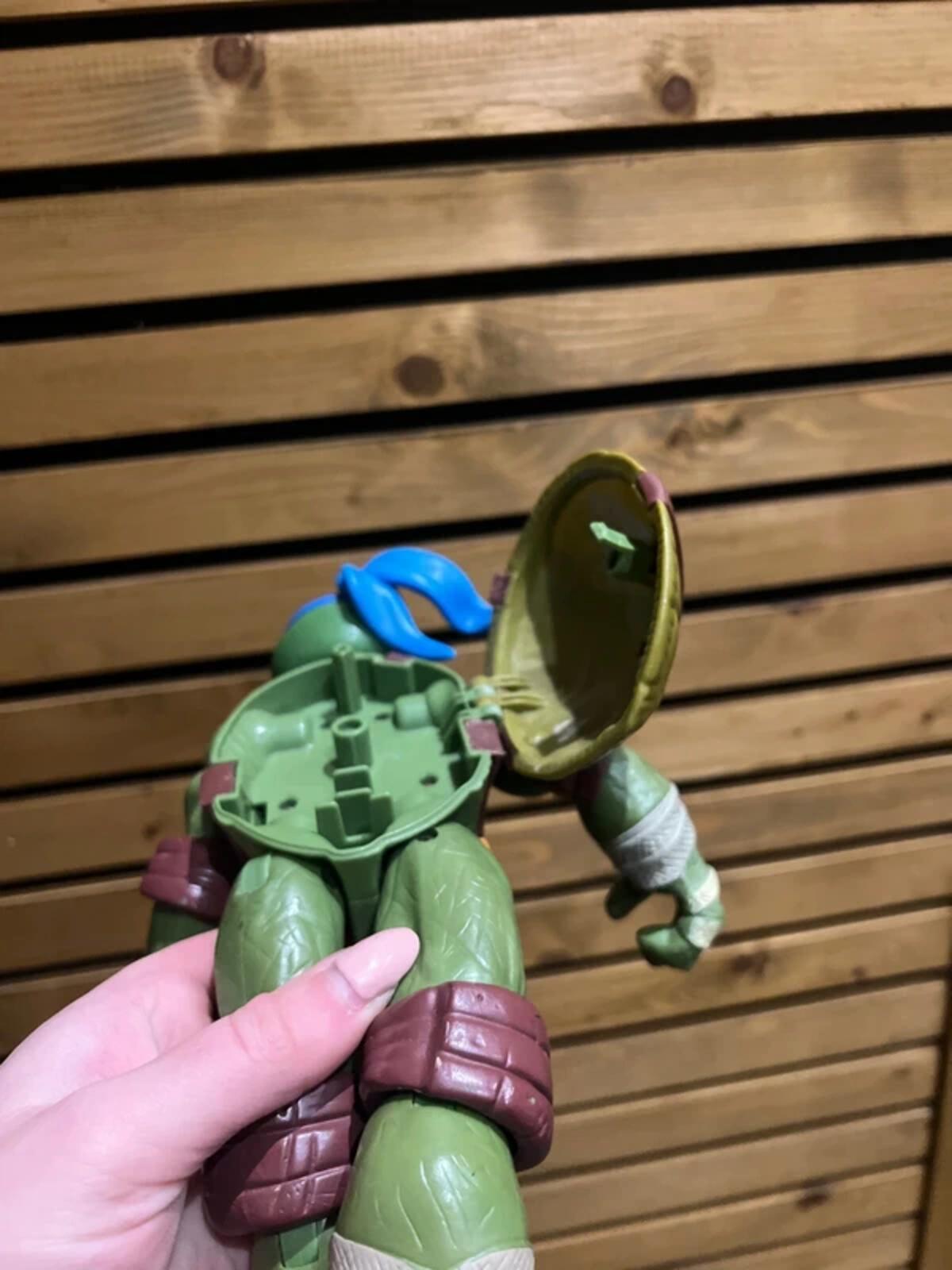 Teenage Mutant Ninja Turtles Leonardo 10” Figure Toy