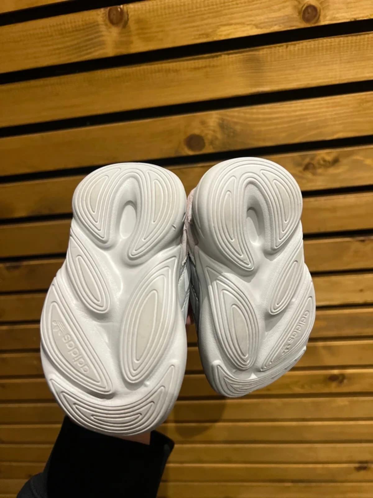 Adidas Ozelia Grey Trainers UK3K