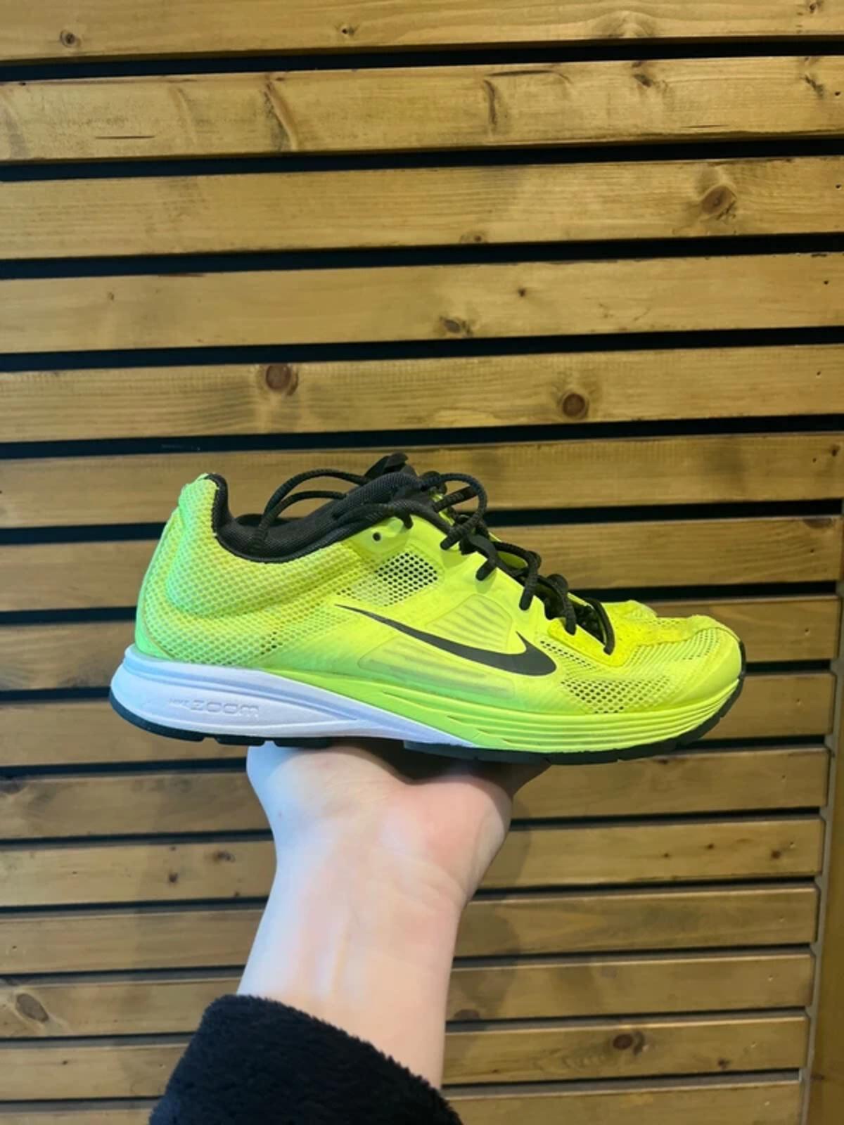 Nike Zoom Streak 4 Volt Green Running Trainers UK4.5