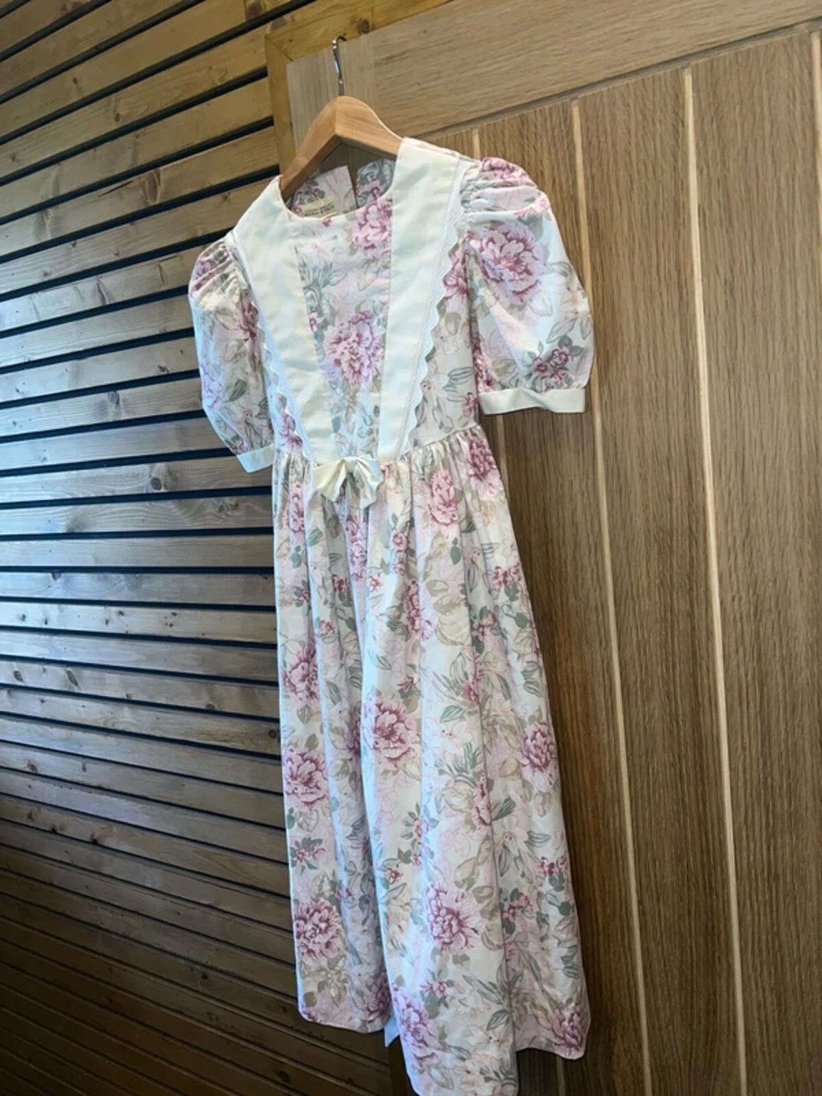 Vintage 1980's Laura Ashley Floral Dress 9-10Y