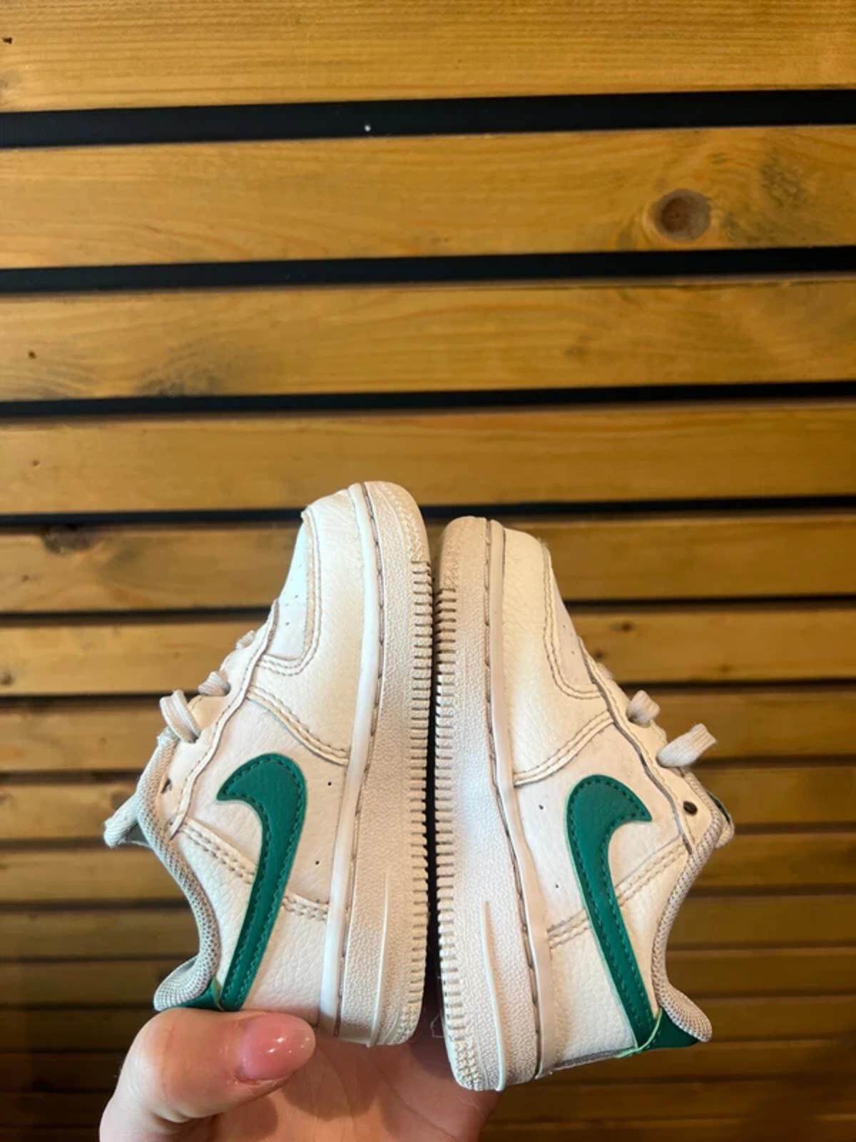 Nike Force 1 One Low SE 40th Edition Trainers UK4.5