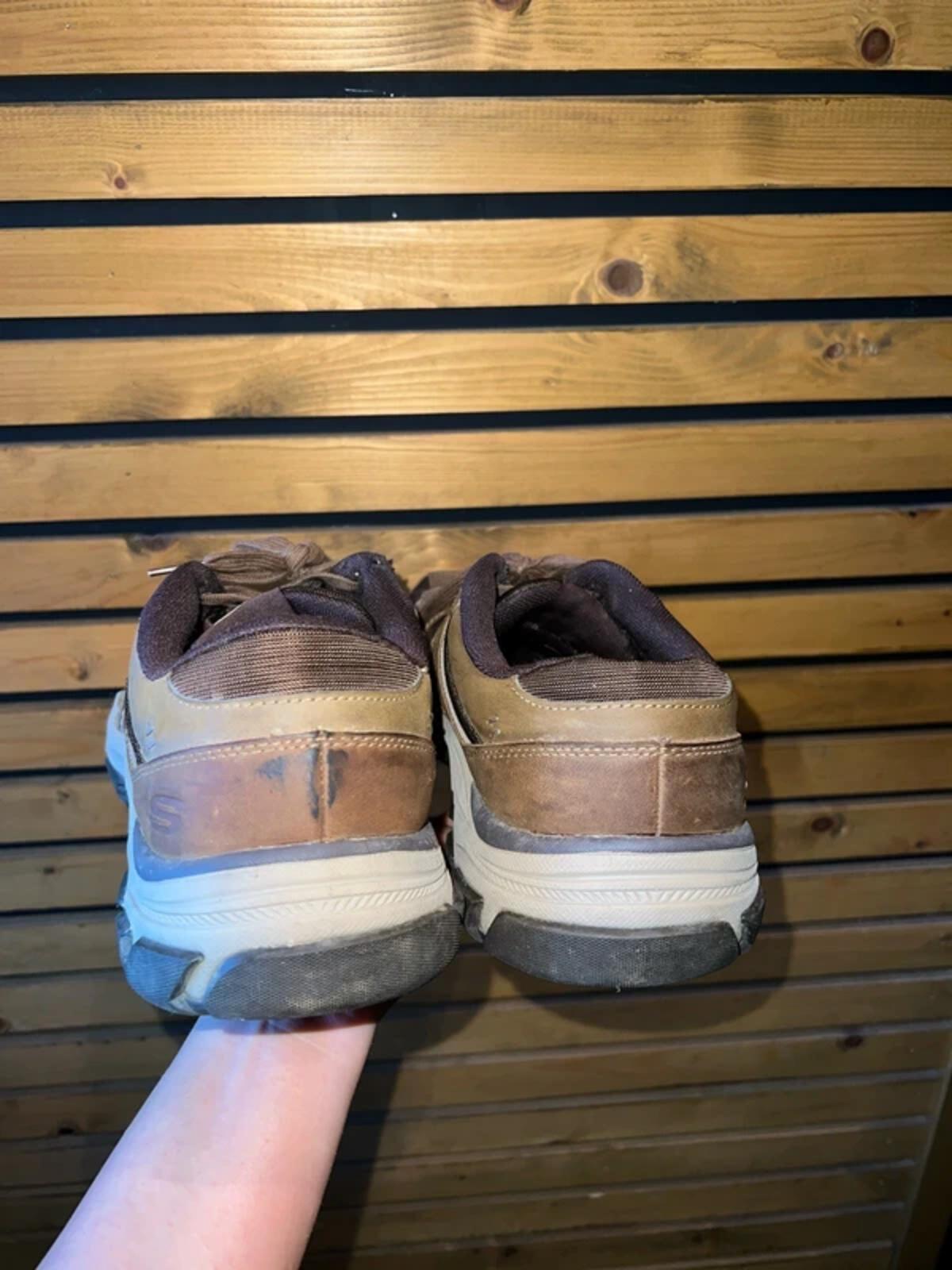 Skechers Respected Edgemere Goodyear Brown Trainers UK13