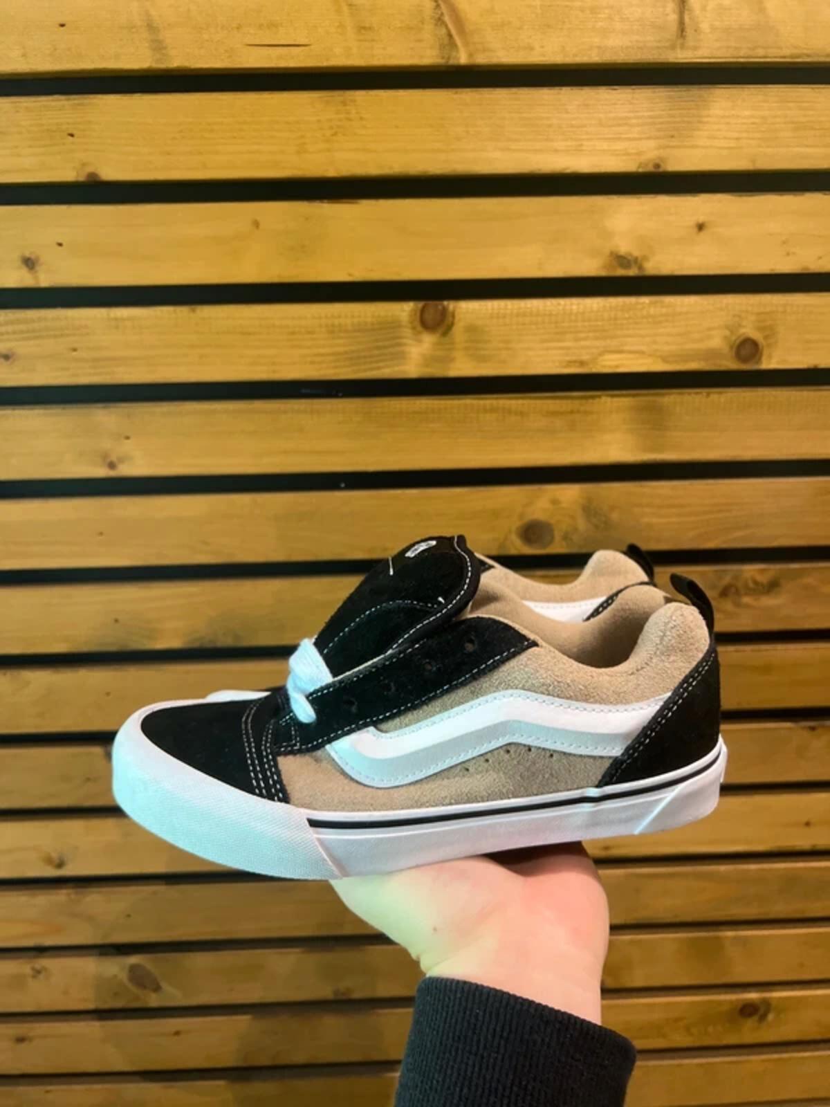 Vans Knu Skool Puffy Skate Trainers UK4.5