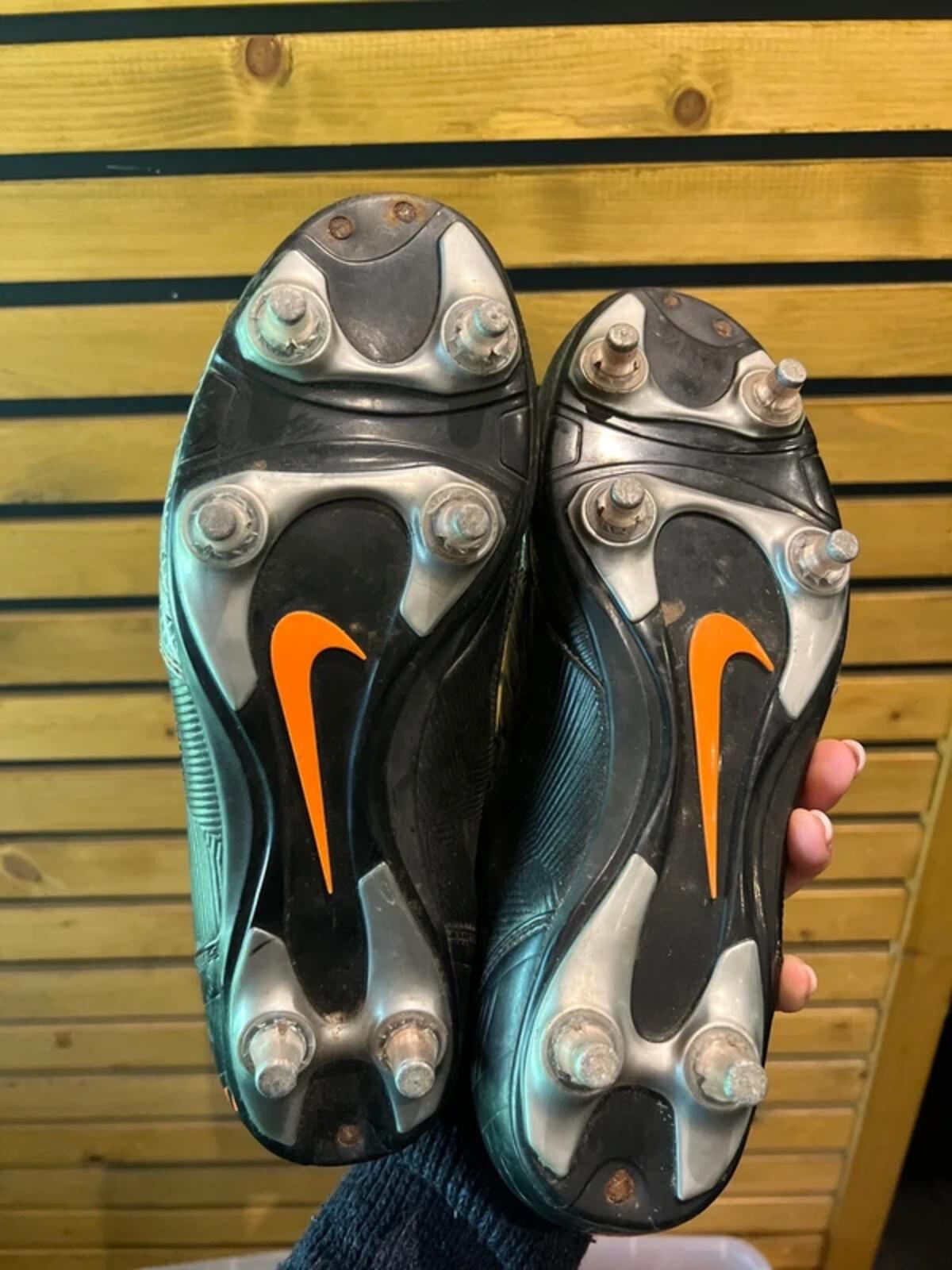 Vintage 2008 Nike Total 90 Shoot II SG Football Boots UK7