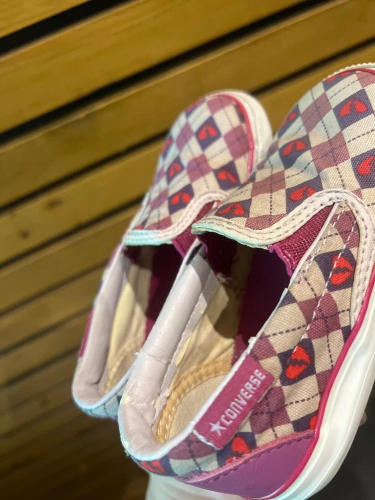Converse Orchid Heart Slip On Trainers UK7