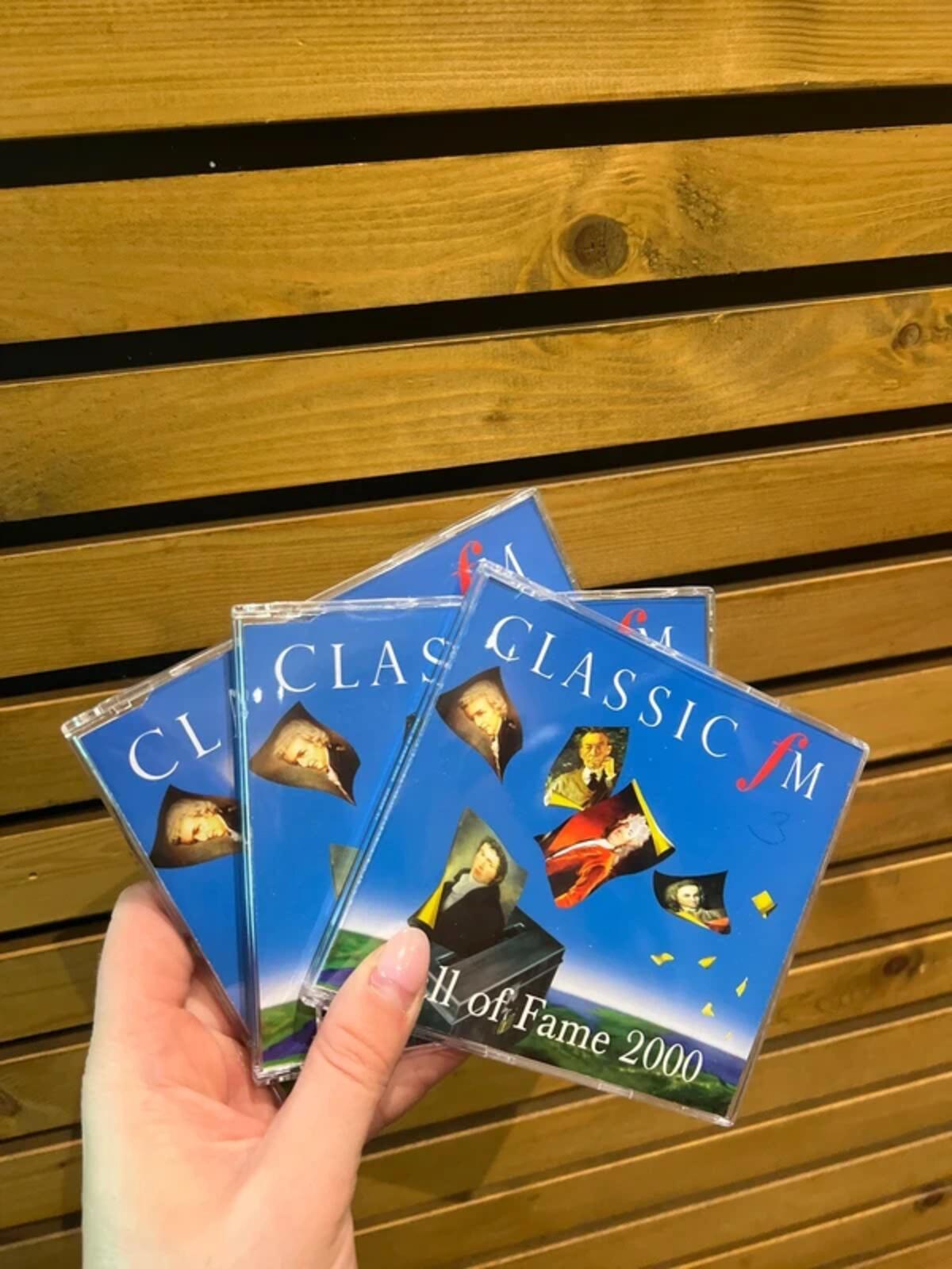 Vintage 2000 Classic FM Hall of Fame CD Bundle (6)